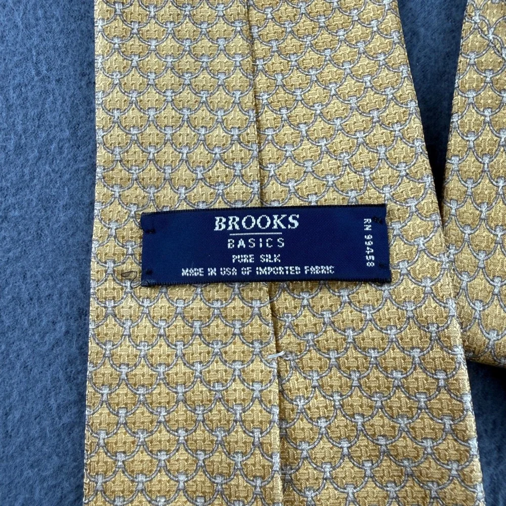 Brooks Brothers item good
